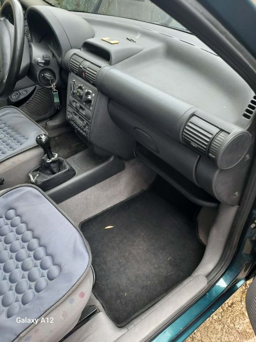 Opel CORCA 1998 74.500 km muinto bom estado