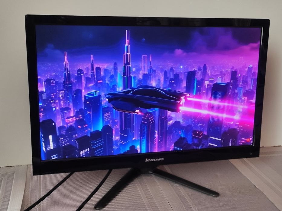Монітор Lenovo 23 дюйми з вбудованим колонками!