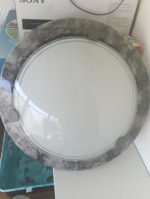 Luz exterior  cor mármore