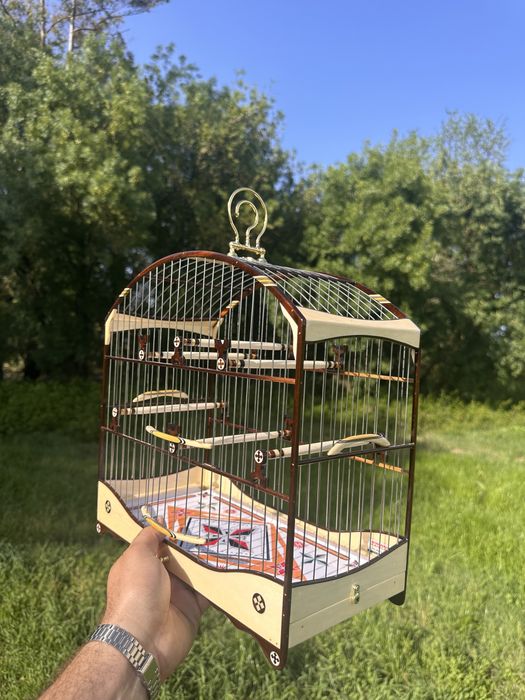 Gaiola de madeira, exclusiva em Portugal