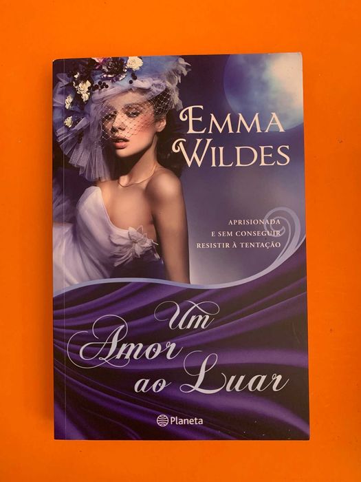 Um Amor ao Luar - Emma Wildes