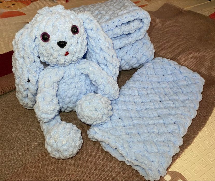 Плюшевий набір для малюка: зайчик, плед і подушка