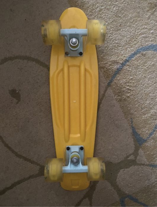 Skate amarelo criança/iniciante Olsson