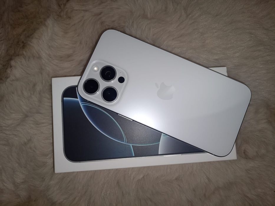 Nowy iPhone 16 Pro Max