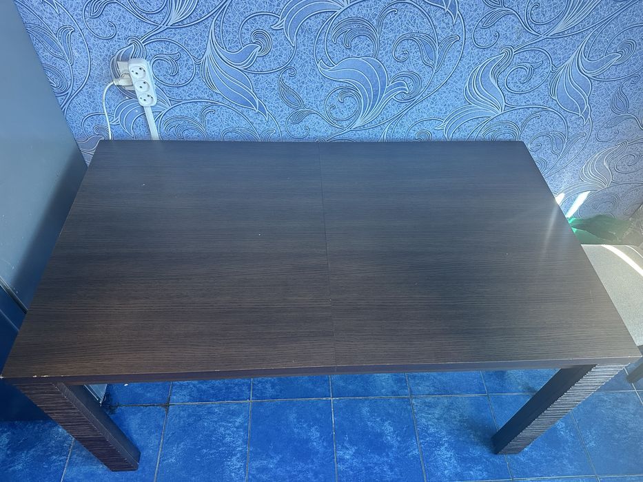 Срочно!Обеденный стол дерево Польша