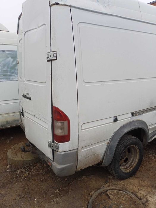 Продам задні двері. Мерседес Спрінтер. ЛТ.