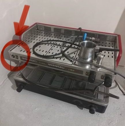 Професійна кавова машина LaCimbali M21