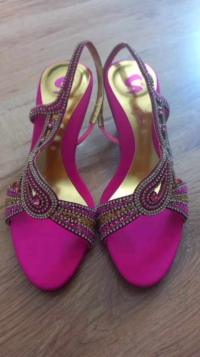 Buty na imprezę.