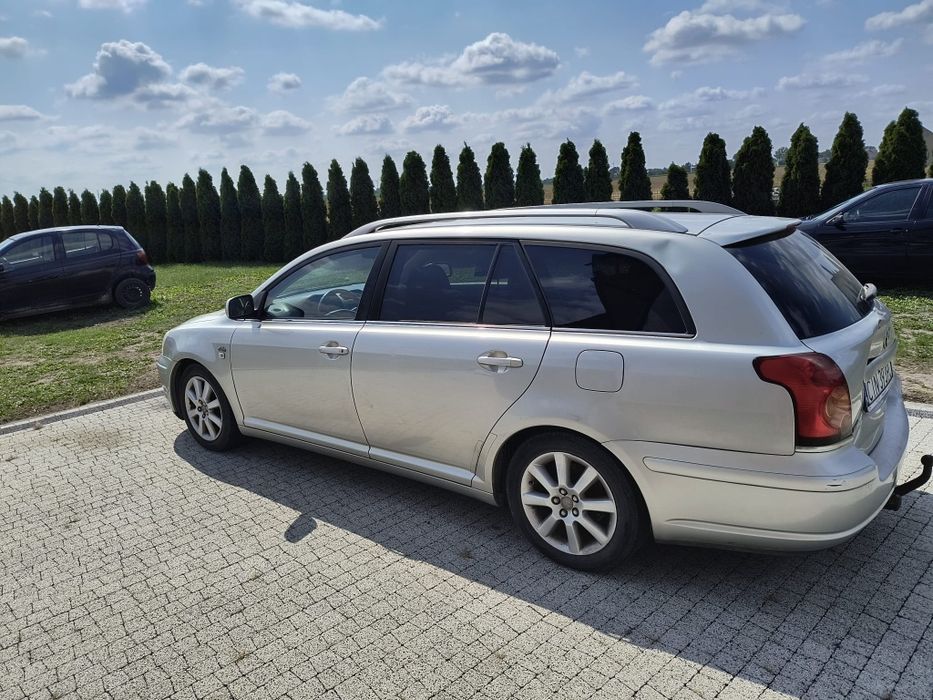 Toyota Avensis T25