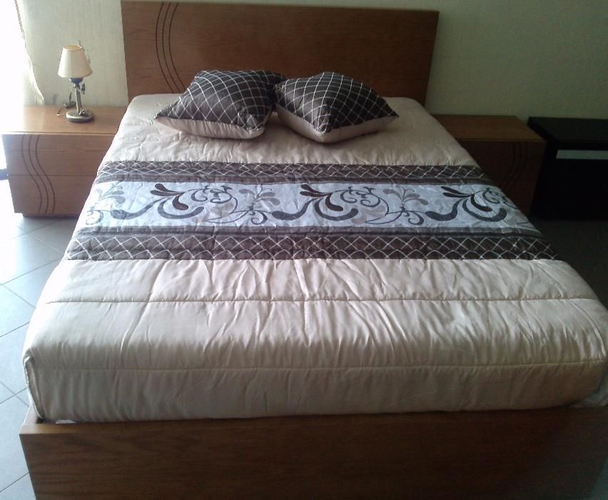 Mobília de Quarto- modelo SSS- c/ Colchão Ortop. e Estrado (Art. Novo)