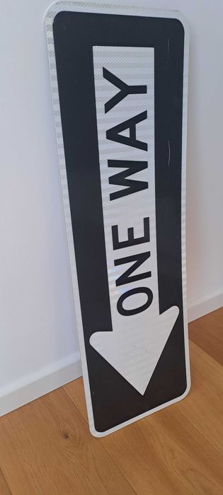 ONE WAY - Znak Drogowy z USA