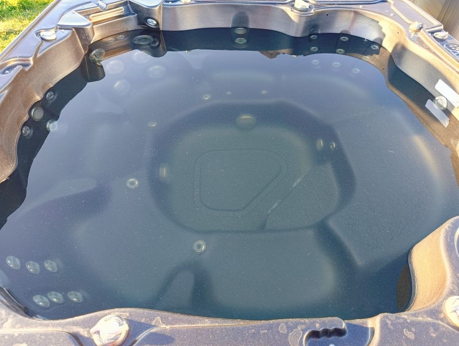 Jacuzzi zewnętrzne całoroczne Hydropool SPA 230X230 system balboa