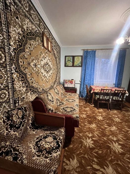 Терміновий продаж будинок м.Тлумач жилий стан ділянка 25 сотих