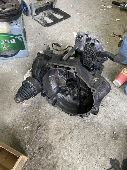 skrzynia biegów KBM  HNV JCR GQQ volkswagen passat b6 audi a3 golf 5 bls