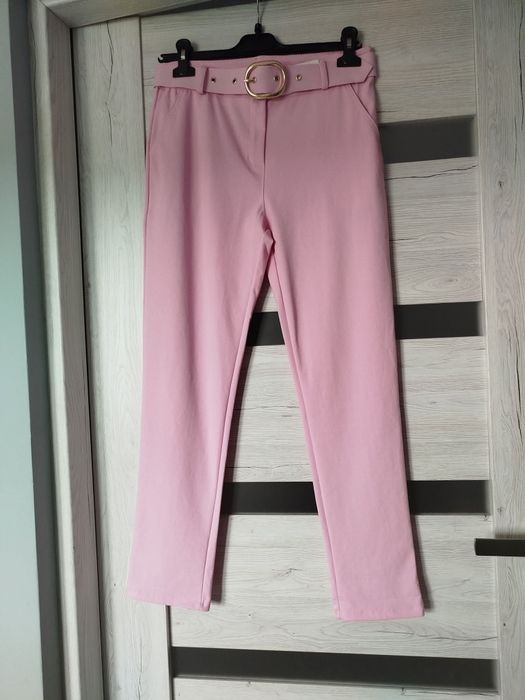 Wyprzedaż ubrań nowe