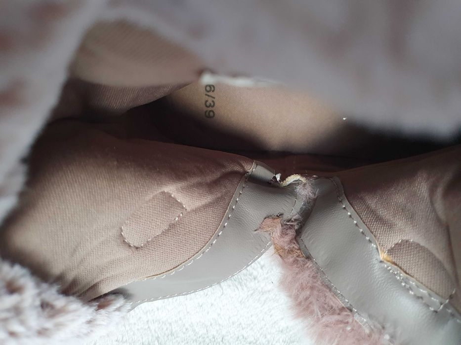 Чоботи жіночі      .