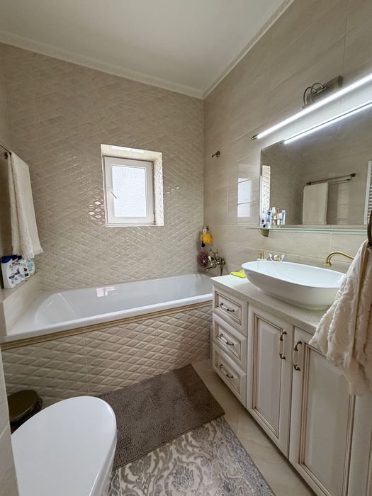 Продаж будинку ,з шикартним ремонтом /1000$ кв