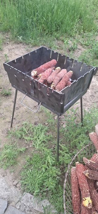 Мангал новий чемодан та коментуючи