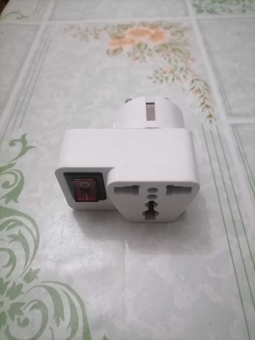 Переходник в розетку