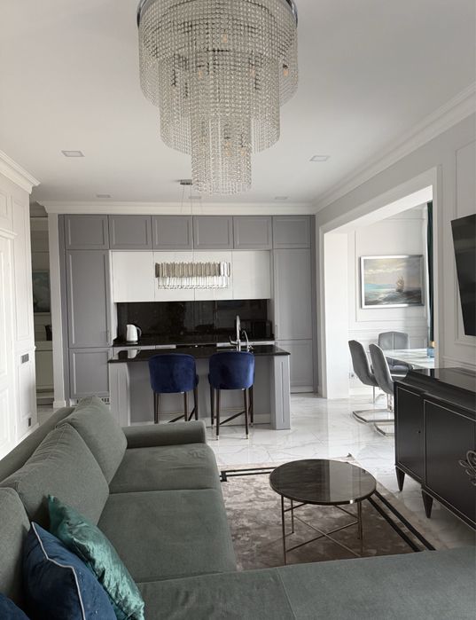 Сдам 2-х комн квартиру в центре жк башня чкалов