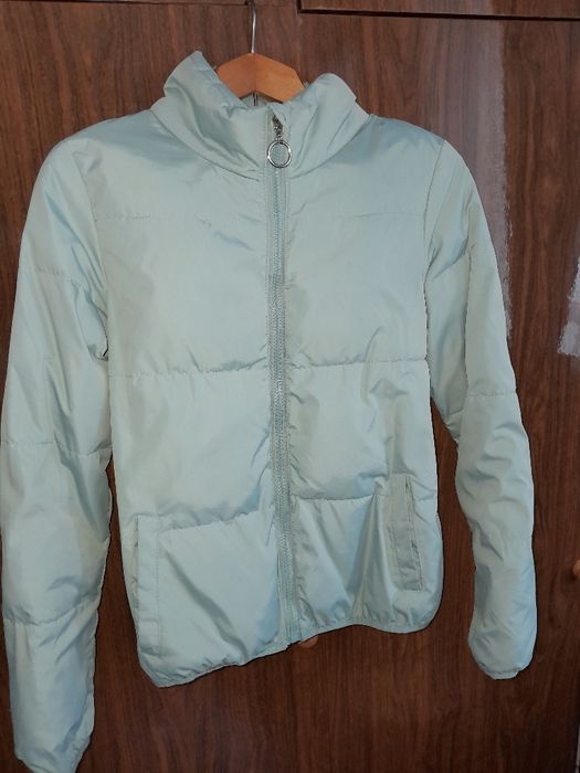 Жіночі куртки від 150 до 400грн 42-44р