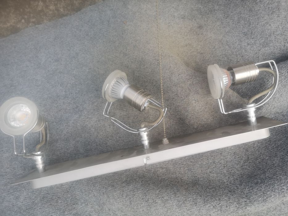 Lampa Listwa 3 lampki regulowane sprawne Lampa szynowa