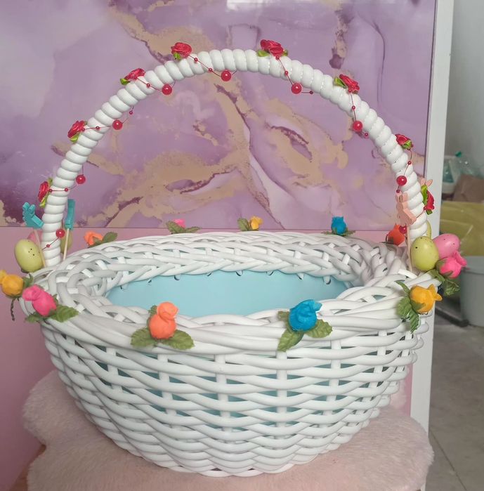 Koszyk welkonocny z ratanu