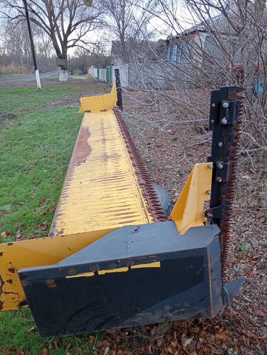 Комбайн Джон Дір Т 660