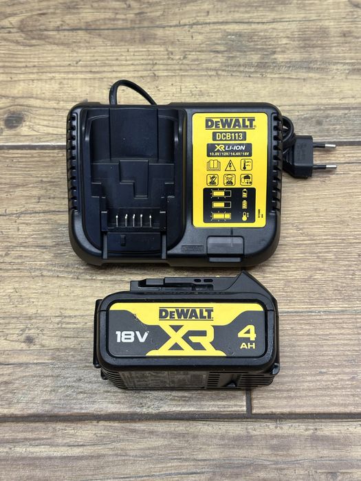 Zestaw | bateria 4,0 Ah / ładowarka DCB113 DeWalt