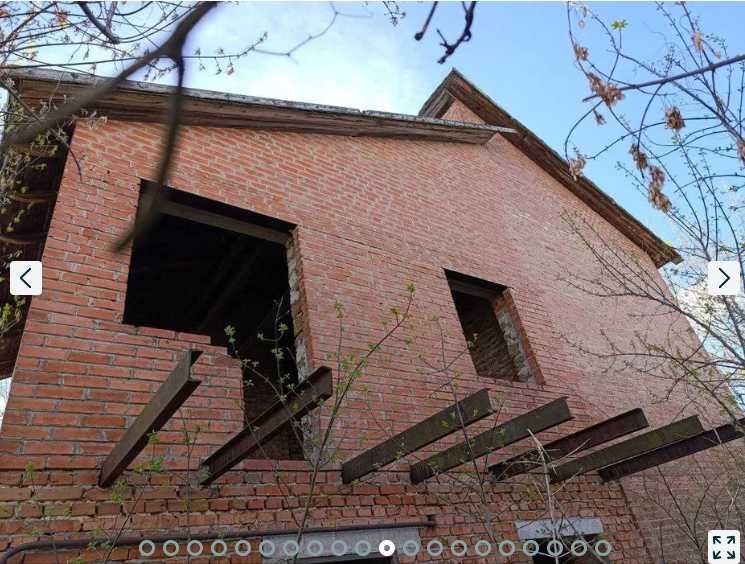 Відчуйте життя за містом в будинку мріі.