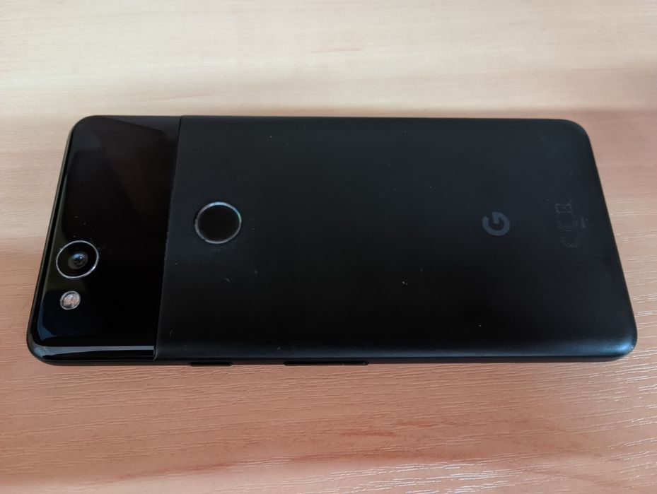Продам Google Pixel 2 (4/64)