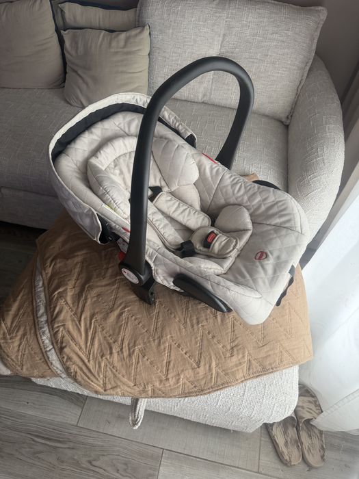 Vendo trio para bebe carrinho ovo e alcofa