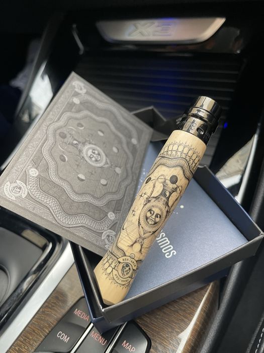 Opinel N°8 Edição Cosmos. Nova