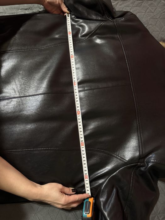 Продам новую куртку