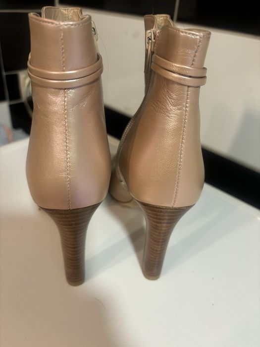 Botki Sanmarina r. 38