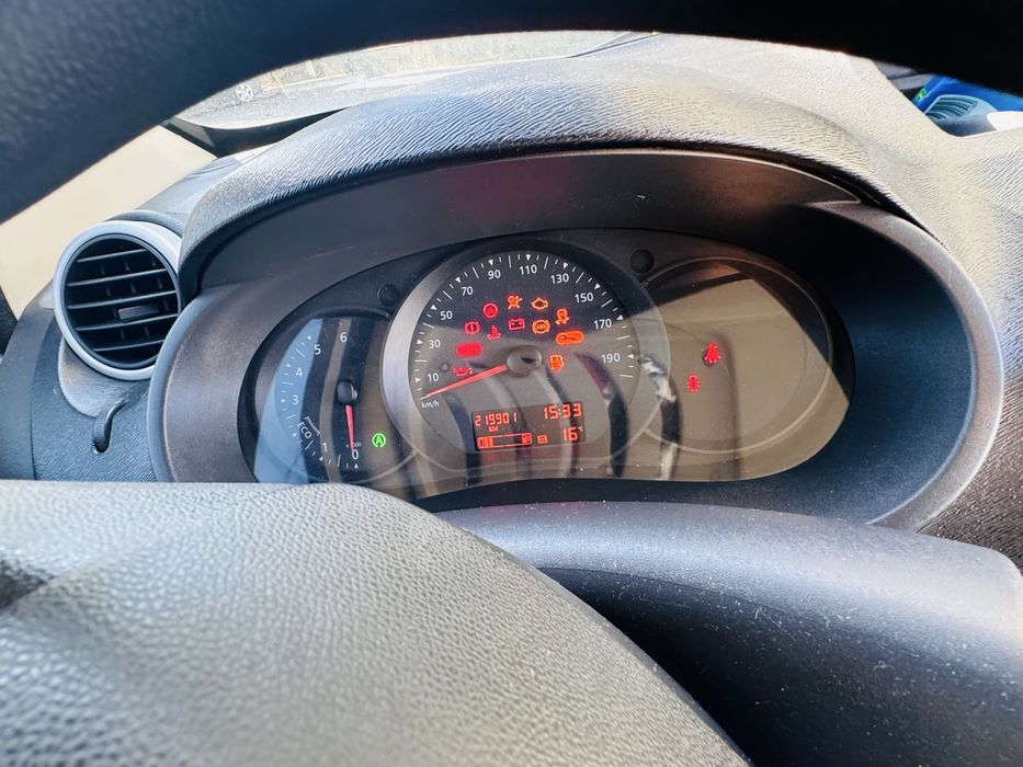 Продам renault kangoo 2017