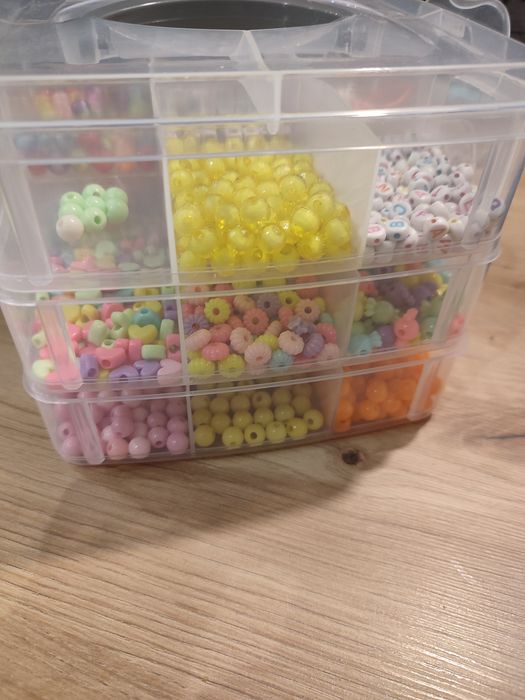 Koraliki, plastik lub zdjecia