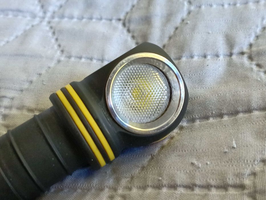 Latarka czołowa, kątowa armytek elf c1 białe(zimne) światło