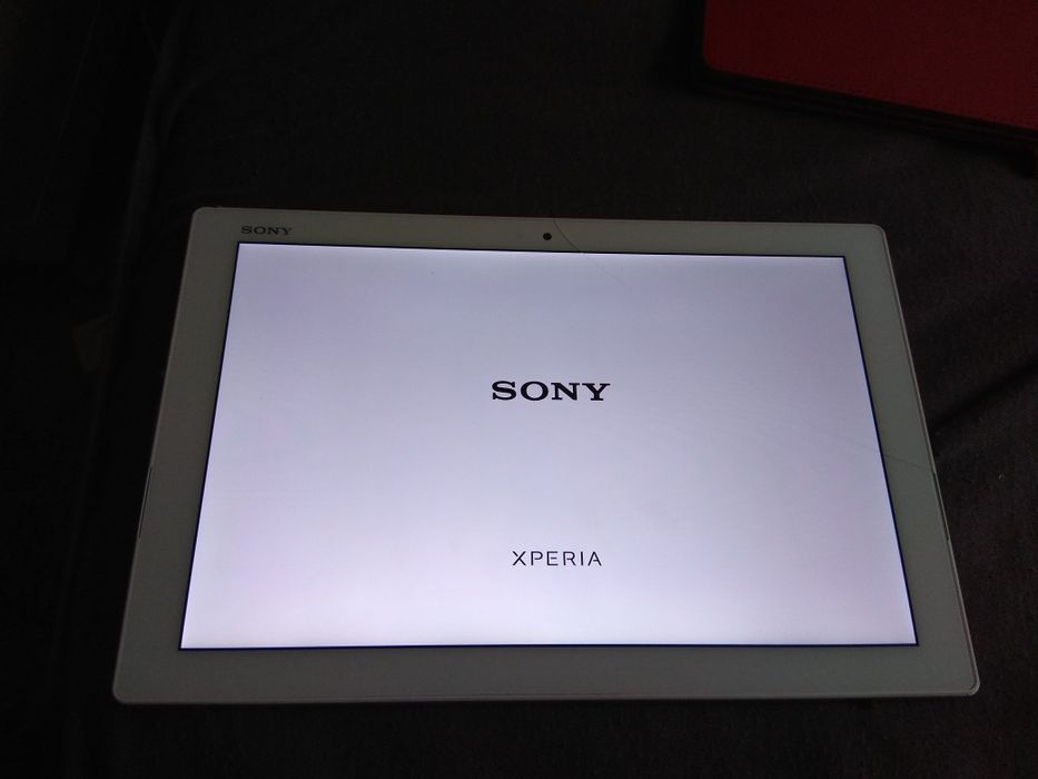 Sprzedam tablet Sony Xperia Z4 - pekniety ekran