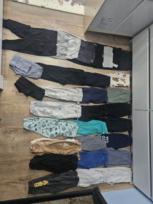 Spodnie dresowe legginsy zestaw komplet paka 32 sztuki dresy spodnie dresowe legginsy 86
