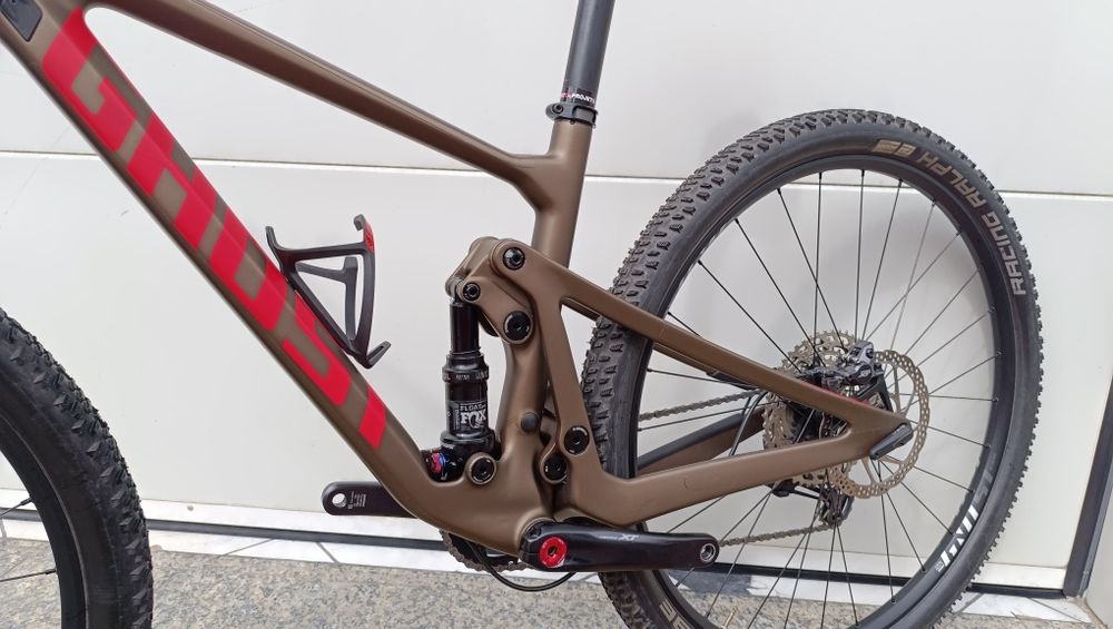 Bicicleta de montanha GHOST