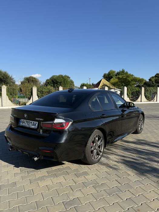 Продам BMW 3 Series 2012