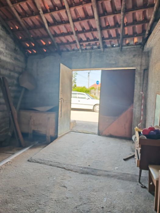 Garagem a venda condeixa