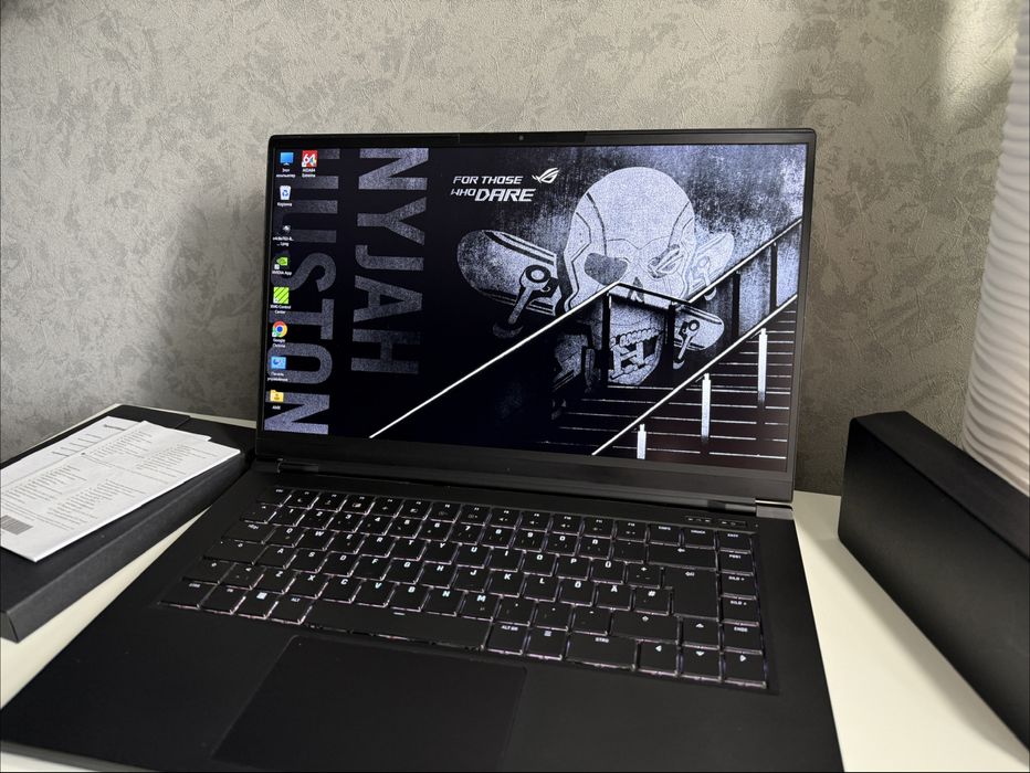 XMG/RTX2070-8GB/Core i7/144Hz/512GB/16GB/Ноутбук.