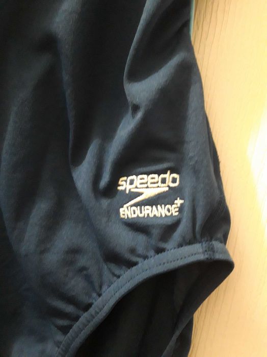 Суцільний купальник Speedo