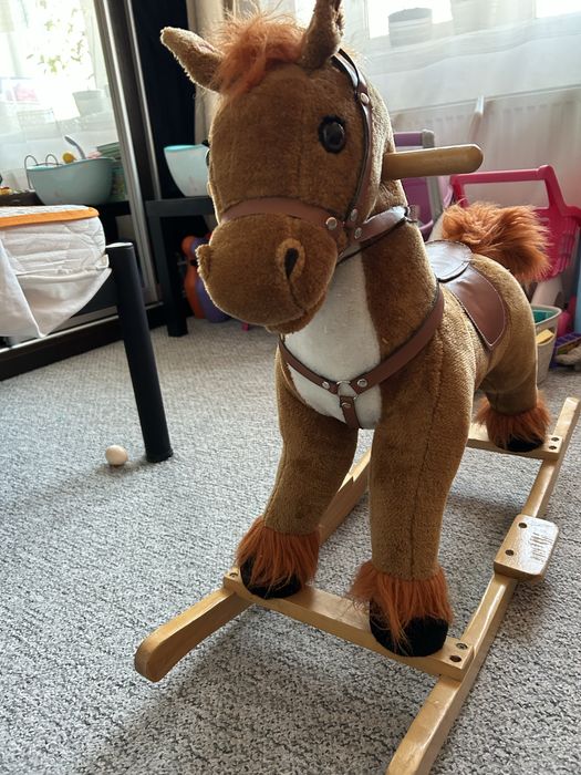 Гойдалка конячка