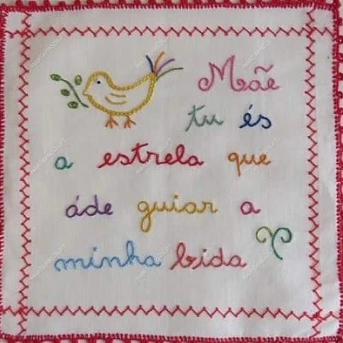 Lenços Dos Namorados Em Linho Bordados À Mão