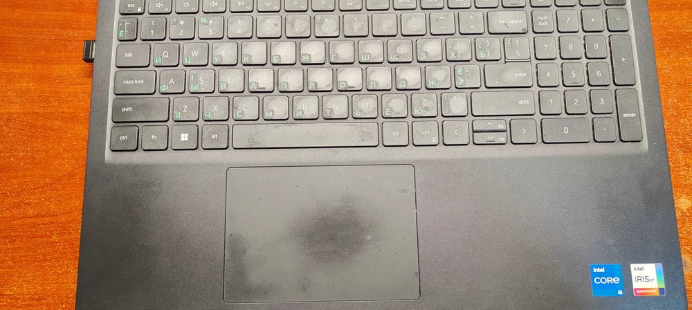 DELL Vostro 3520 1235u 16G  SSD 256G SSD 128 FHD IPS 120HZ