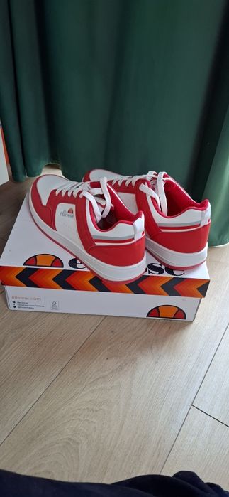Buty sportowe Ellesse r43