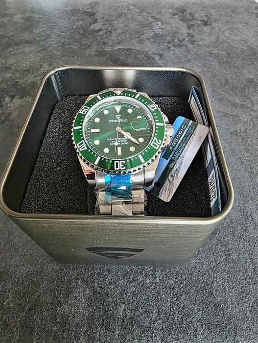 Relógio elegante para homem